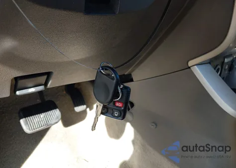 2010 Ford Focus Se z USA, uszkodzony, nr VIN 1FAHP3FN6AW168605